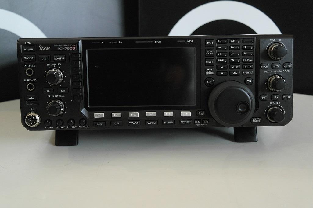 Second Hand Icom IC-7600 HF Transceiver with Band Scope - Radioworld UK ...