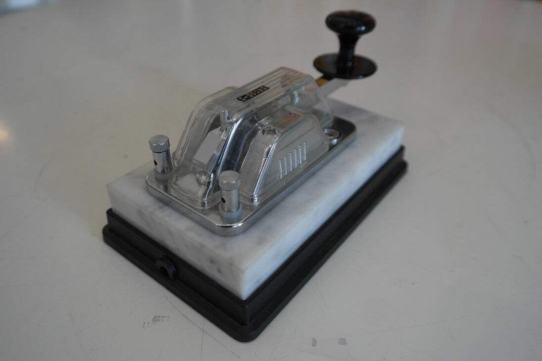 HI MOUND HK-710 TELEGRAPH KEY（Second Hand Hi-Mound HK-710