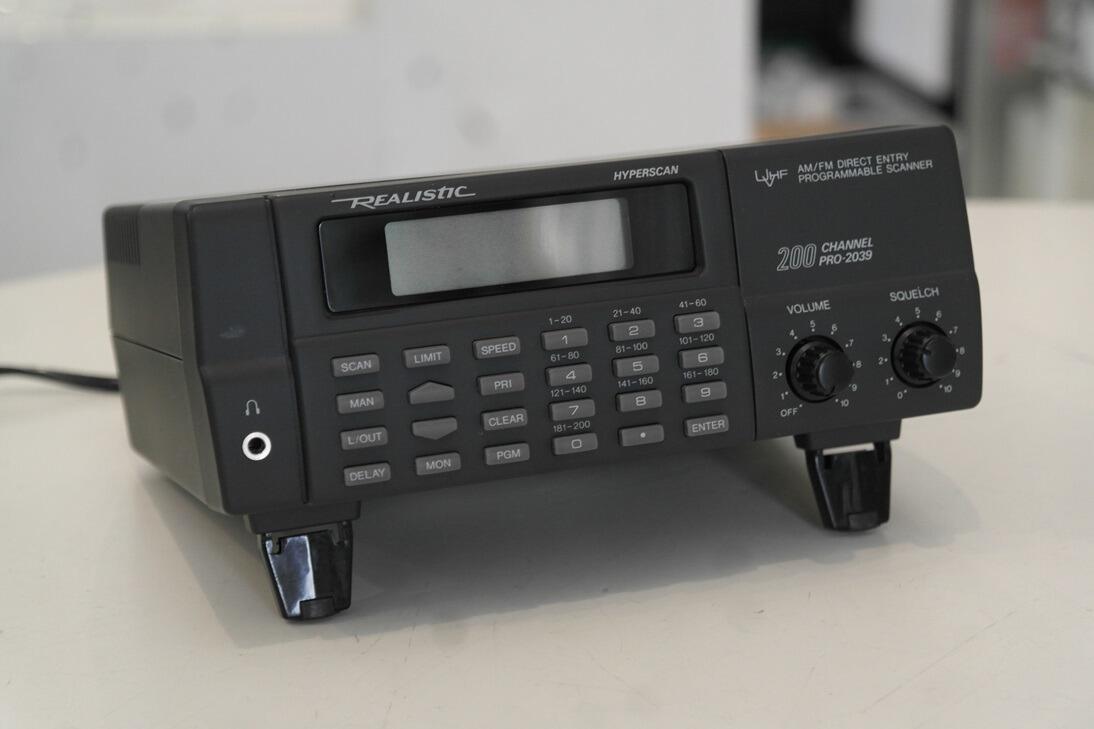 Second Hand Realistic Pro Vhf Uhf Receiver Scanner Radioworld Uk