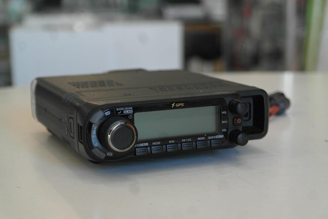Second Hand Icom ID4100 Dual Band D Star Mobile Transceiver Second Hand Icom ID4100 Dual Band D Star Mobile Transceiver