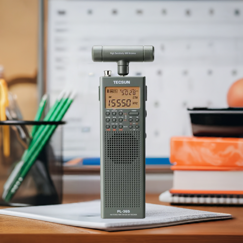 Tecsun PL-680 portable receiver with SSB and VHF airband