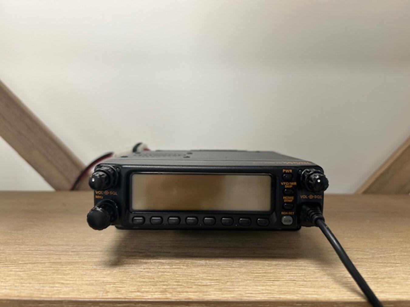 Second Hand Yaesu FT-8100 Dual Band VHF/UHF Mobile Transceiver