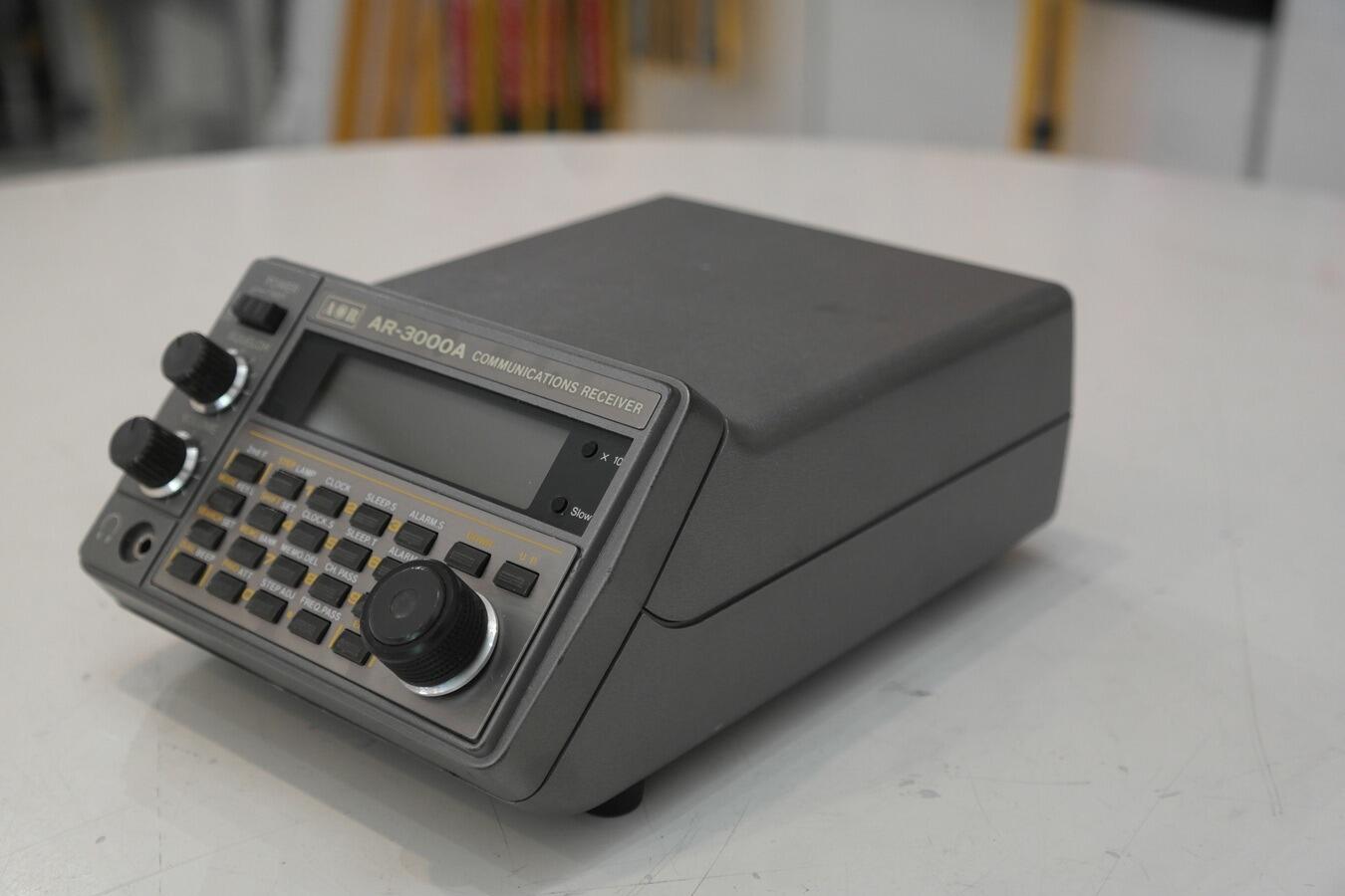 AOR AR3000A　メーカー整備済 Second Hand AOR AR-3000A Wideband Desktop Receiver