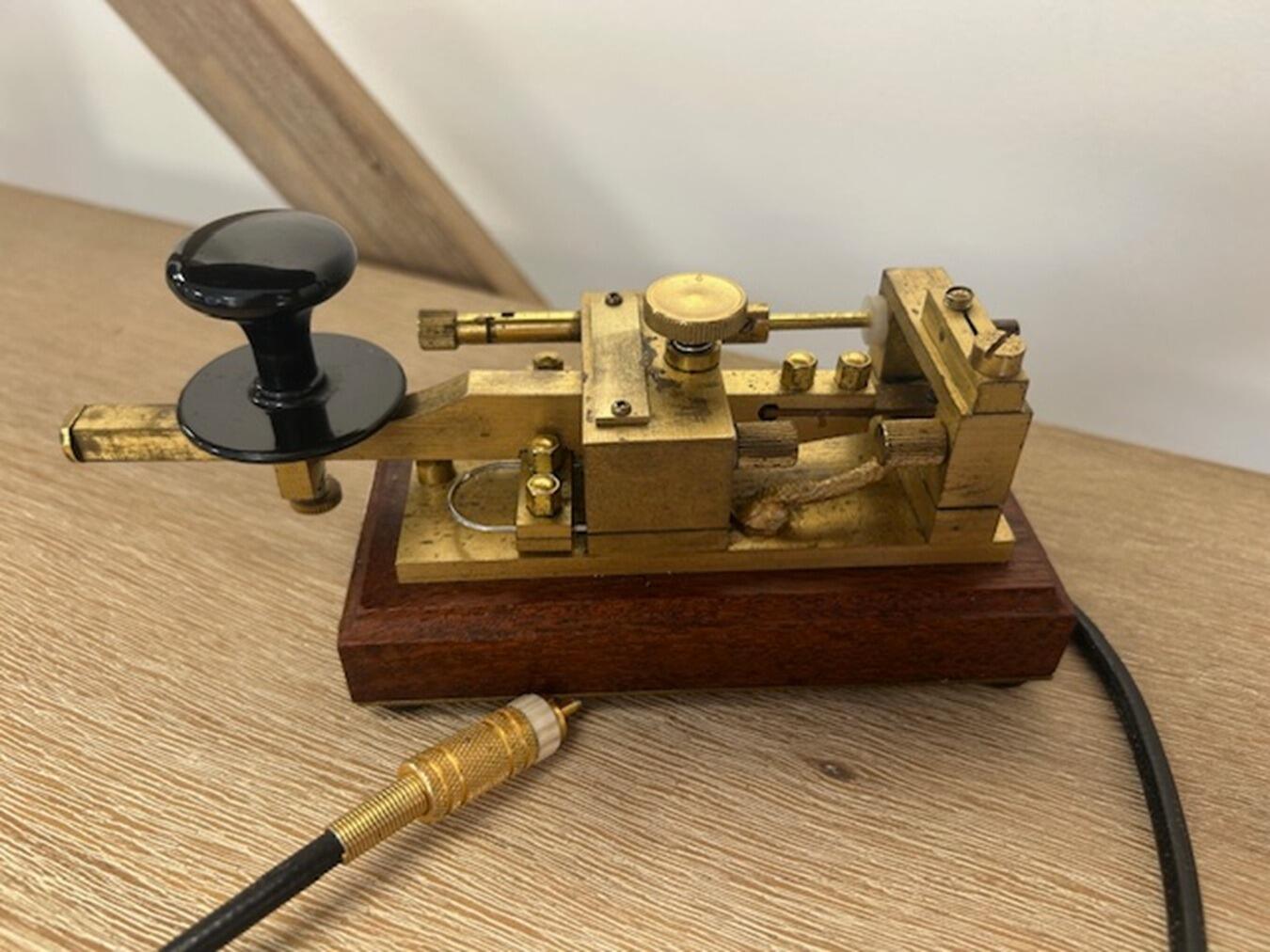 HI MOUND ハイモンド TELEGRAPH KEY 電鍵 HK-702 ○HI-MOUND