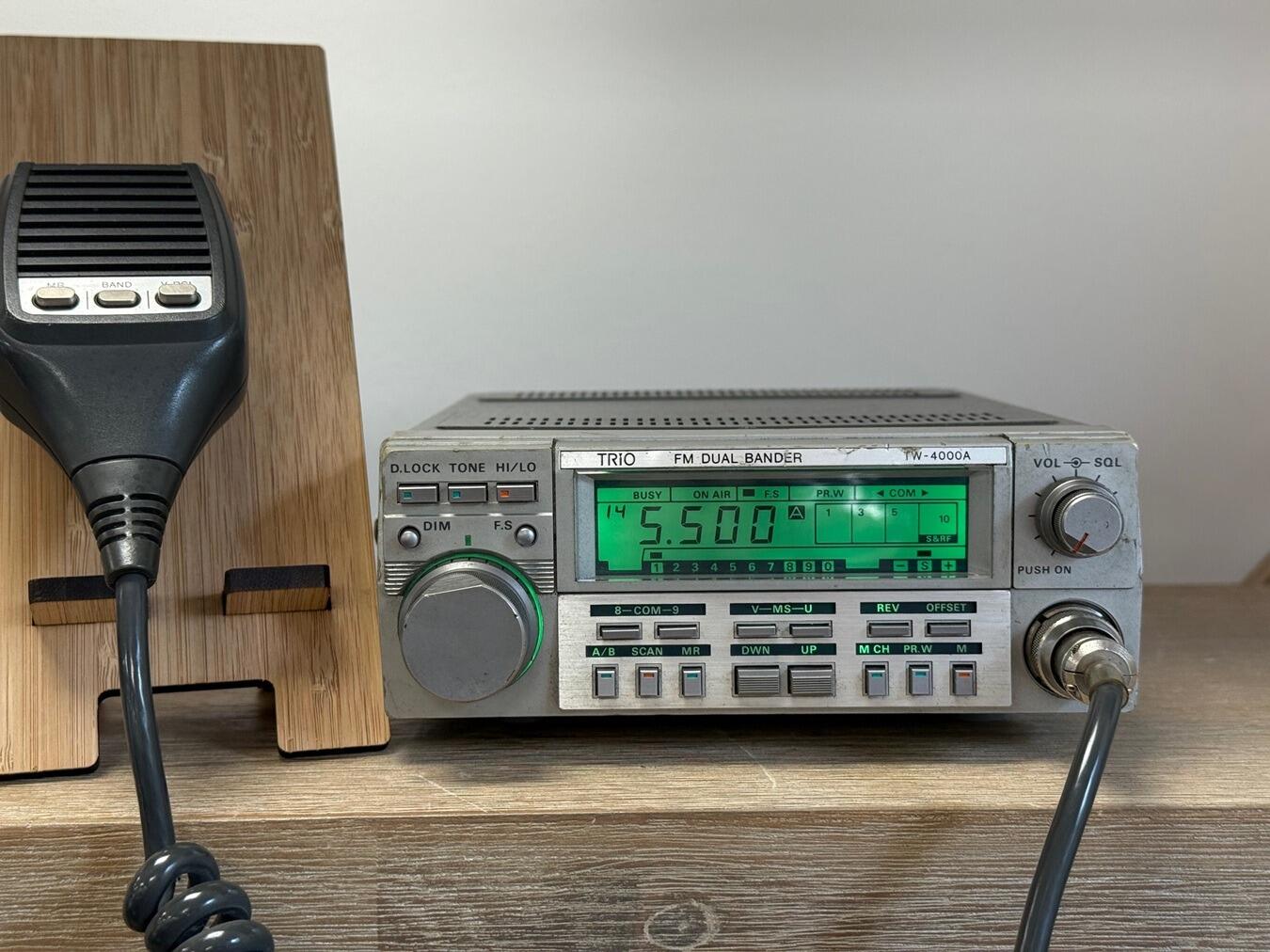 Kenwood / Trio TW-4000A Dual Band VHF/UHF FM Transceiver | Vintage