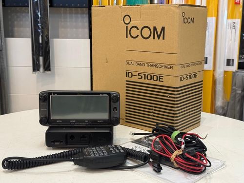Second Hand Icom IC-T81E Quad Band Handheld Transceiver