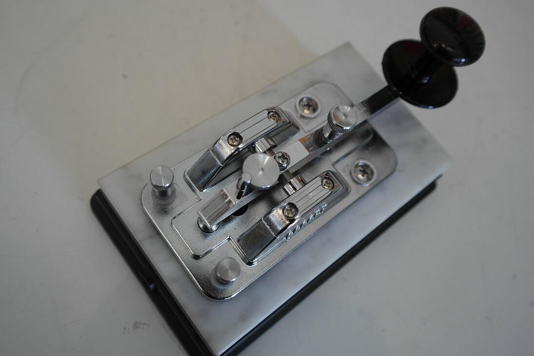 HI MOUND HK-710 TELEGRAPH KEY（Second Hand Hi-Mound HK-710