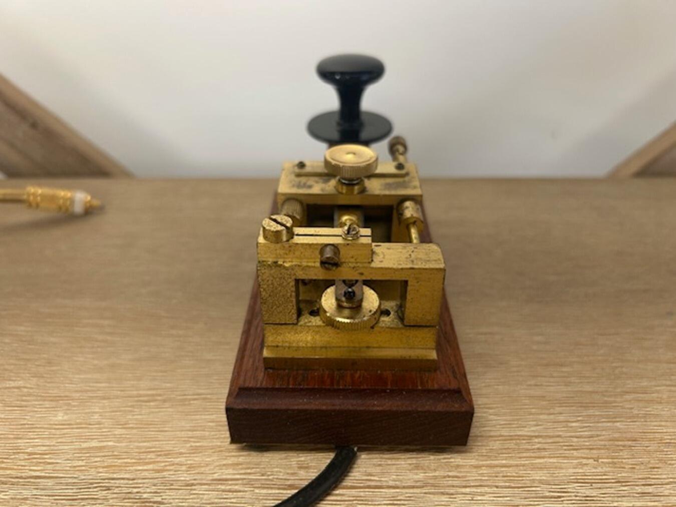 Second Hand Hi-Mound HK-802 Swedish Pump Morse Key