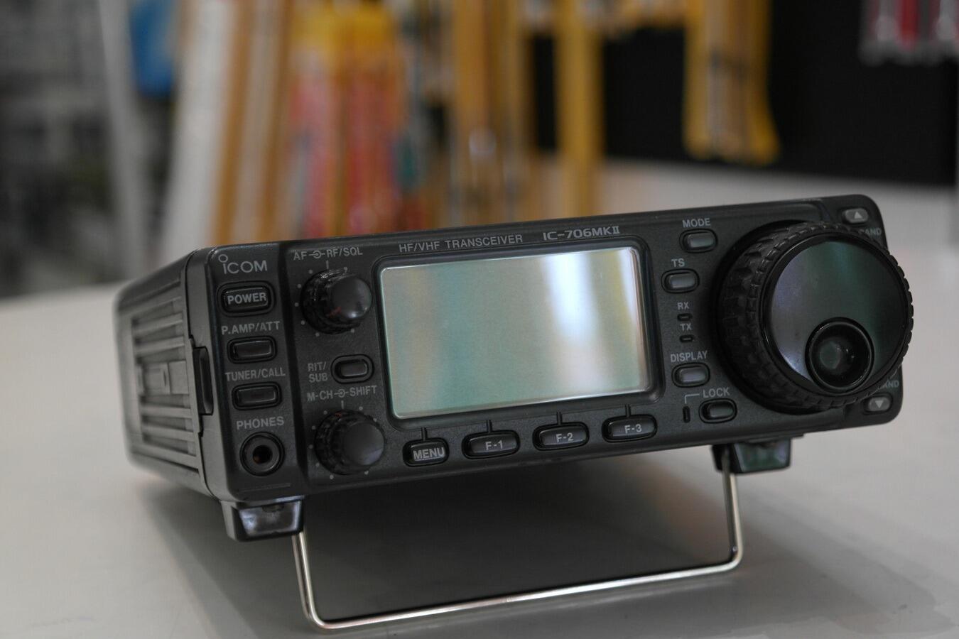 iCOM IC-706 HF100W 2m 20W 難あり iCOM IC-706 HF100W 2m 20W 難あり - トランシーバー