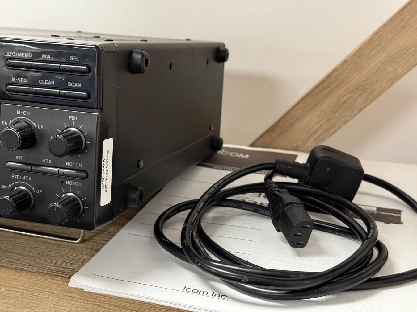 ICOM  IC-736 100W HF/50MHz トランシーバー 最終値下げ 爆買い，新作】 IC-736.HF/50mhz.100W。