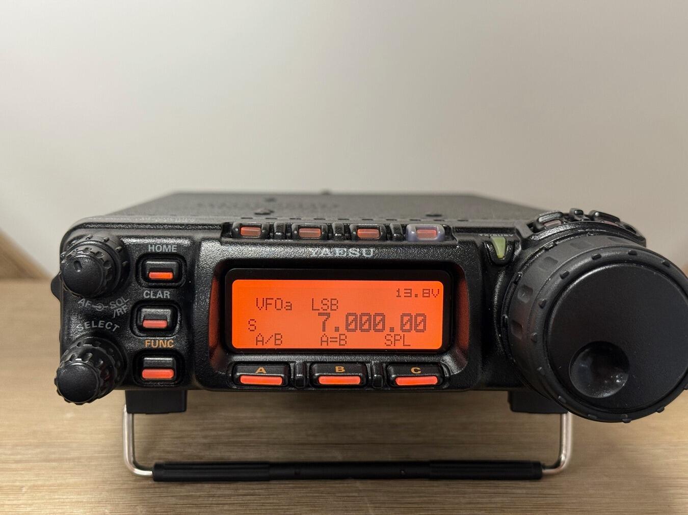 人気，100%新品 ☆ 美品 FT-857D HF/50/144/430MHz 新スプリアス対応機