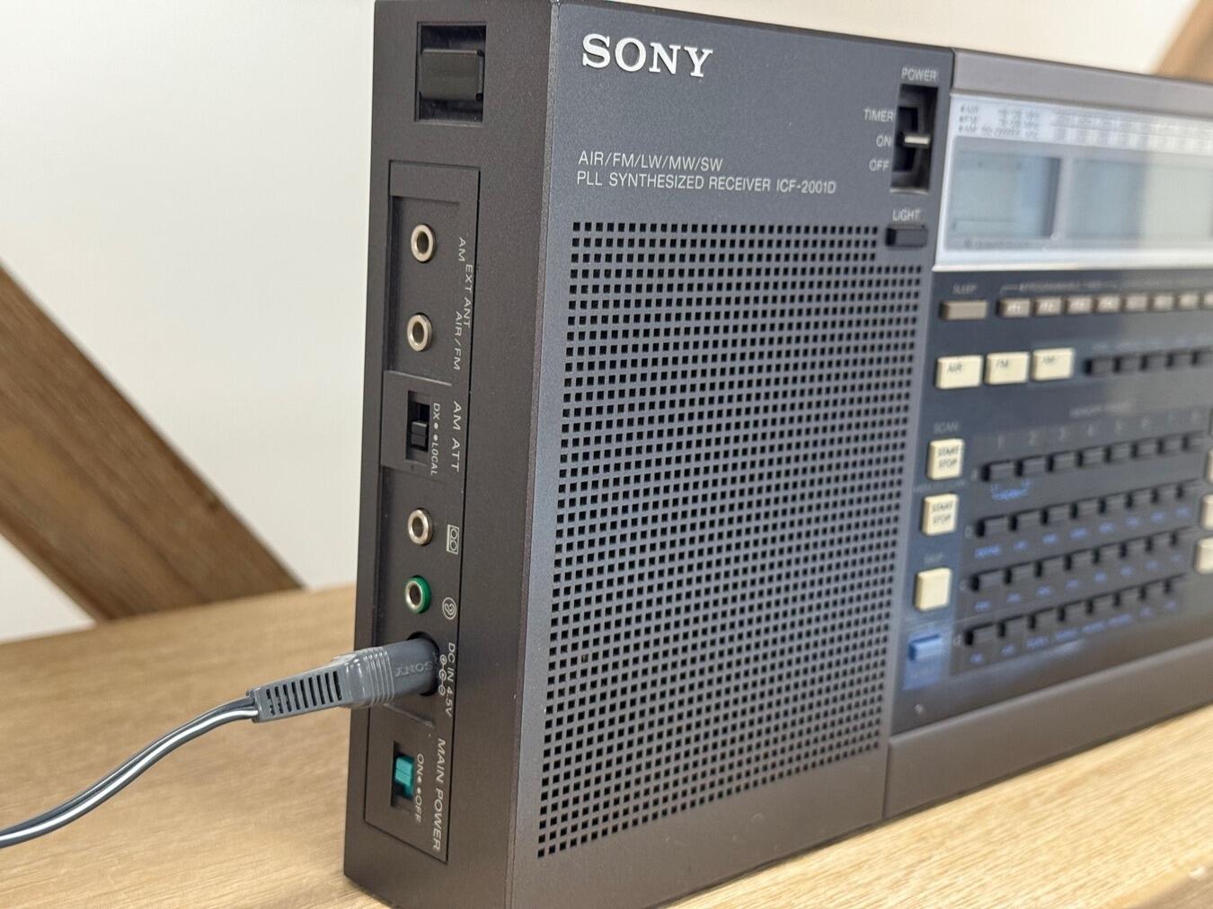 SONY ICF-2001D AiR FM SW MW LW RADIO Sony ICF-2001D SW Multi-Band