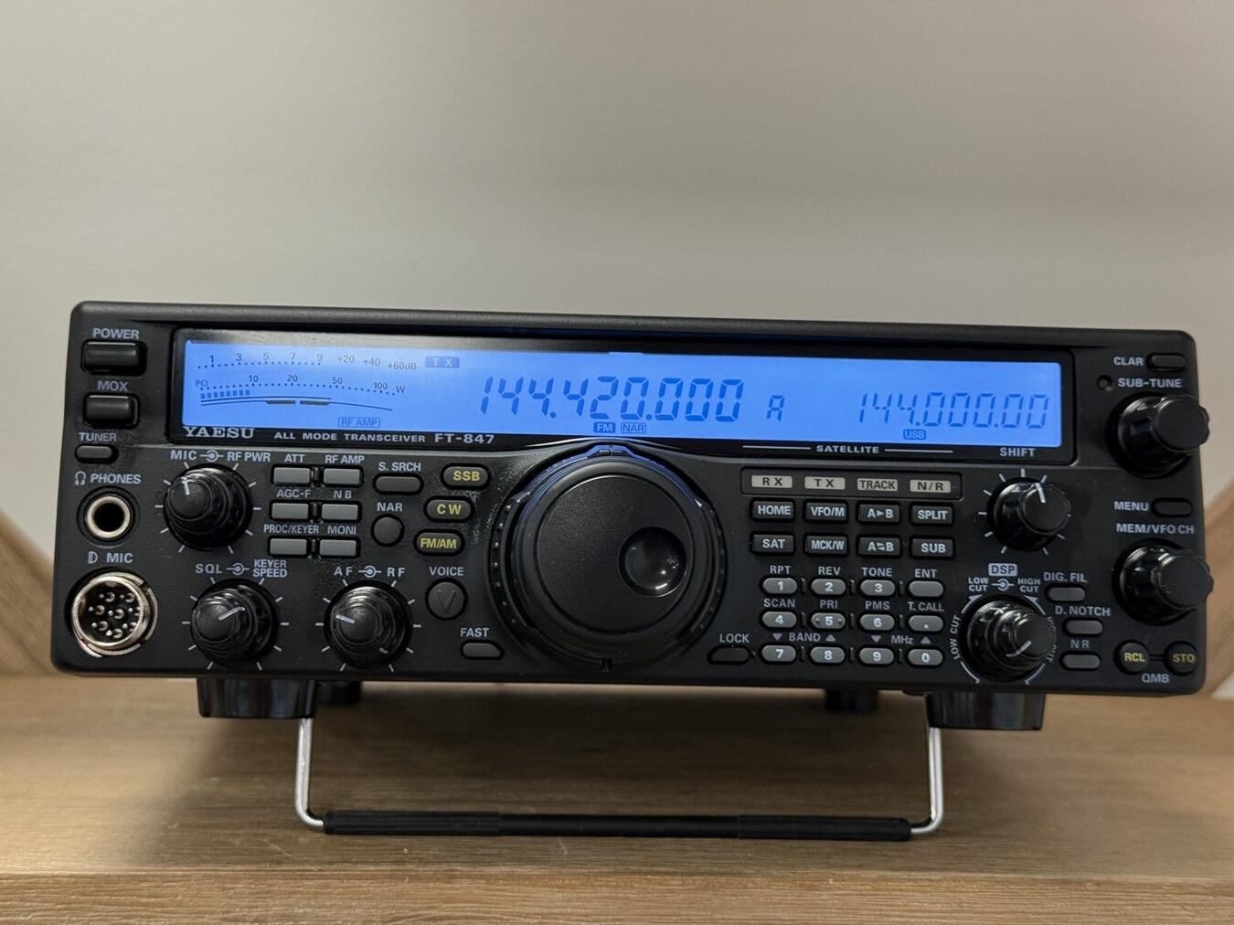 Second Hand Yaesu FT-847 Multiband HF/VHF/UHF Transceiver