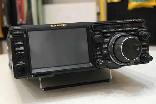 Second Hand Yaesu FTDX10 HF/50MHz SDR Transceiver – Hybrid SDR