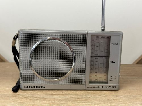 Rescue Rigs Grundig Hit Boy 60 portable radio