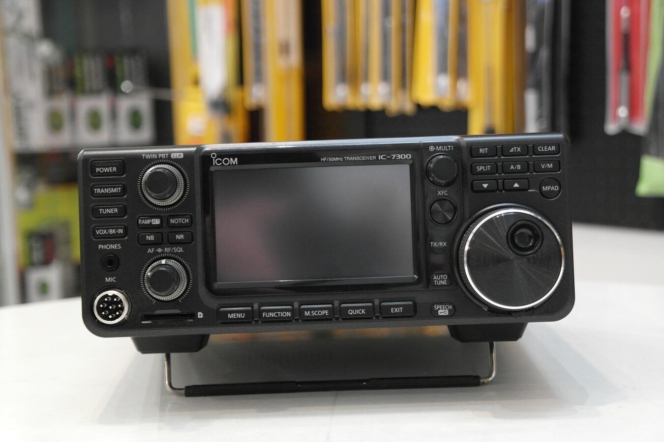Second Hand Icom IC-7300 HF / 50 MHz / 70 MHz SDR Transceiver ...