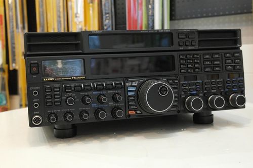Second Hand Yaesu FTDX10 HF/50MHz SDR Transceiver – Hybrid SDR