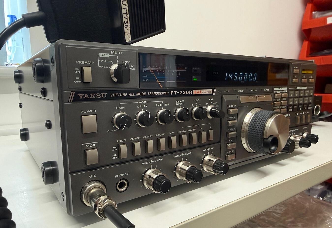 Second Hand Yaesu FT‑736R Quad Band Transceiver – 50/144/430 MHz