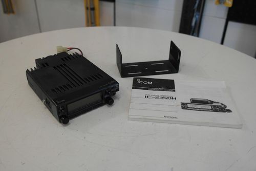 Second Hand Kenwood TM-742 Mobile Triband Transceiver - Radioworld UK