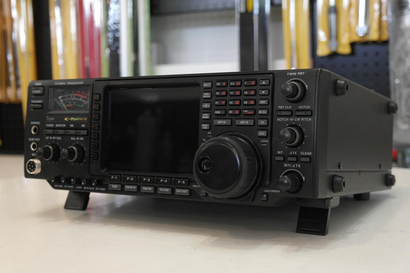 Second hand icom ic-756proii hf transceiver with band scope