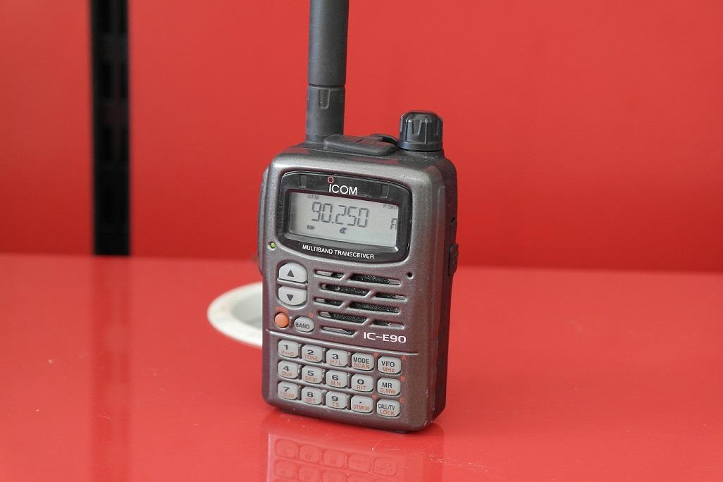 Second Hand Icom IC-E90 Tri Band Handheld Transceiver - RWUK
