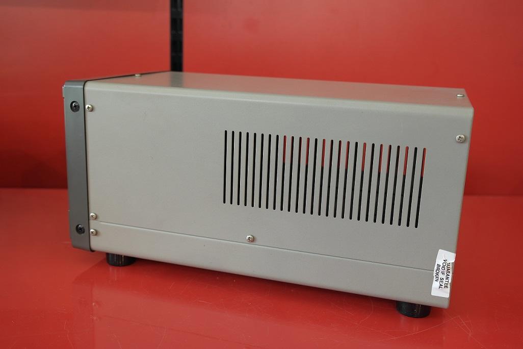 SHORTWAVE RADIO TRIO R-820 コミュニケーションレシーバー