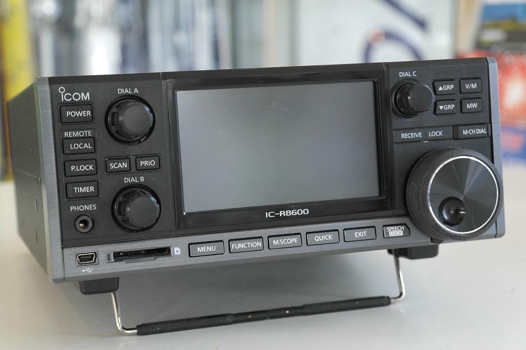 Second Hand Icom IC-R8600 HF VHF UHF SDR Digital Receiver Scanner 2