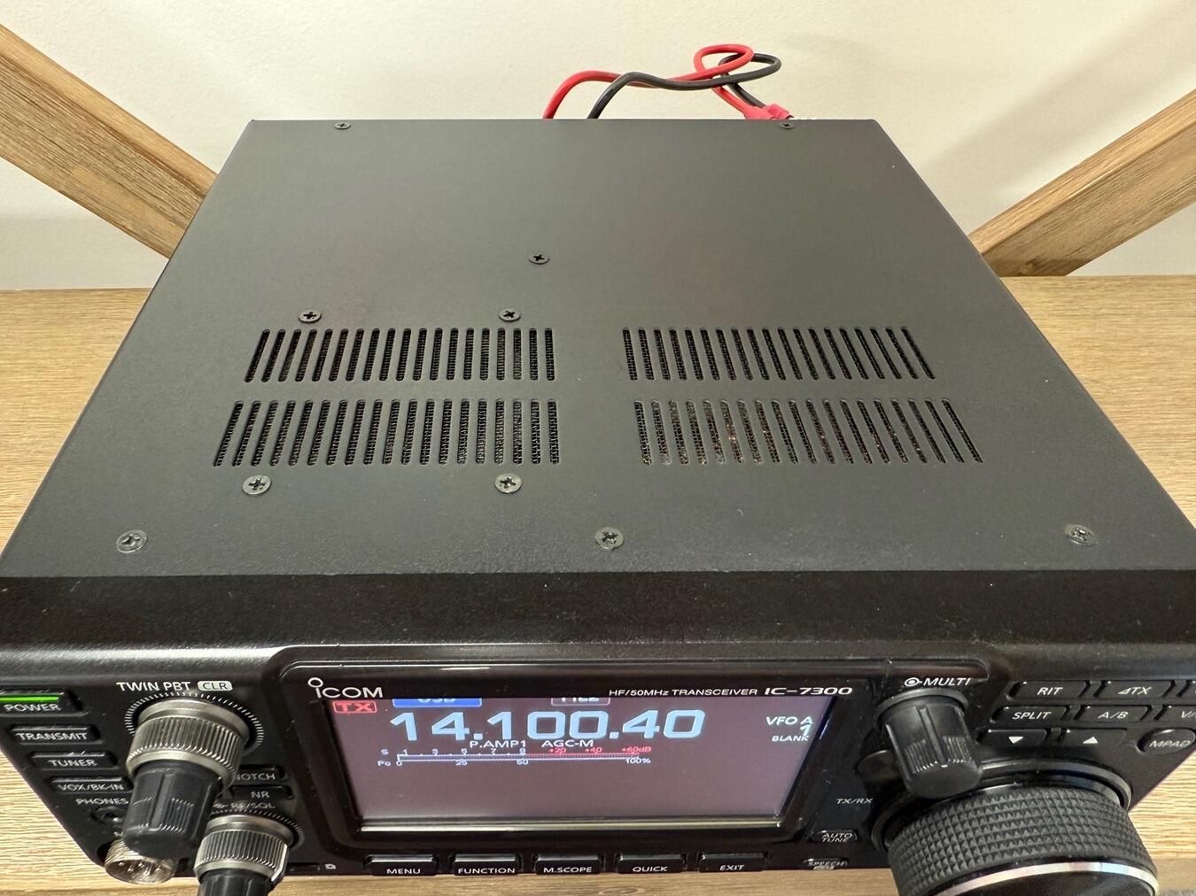 ICOM IC-7300 HF+50MHz 100W 美品 中古 送料込み