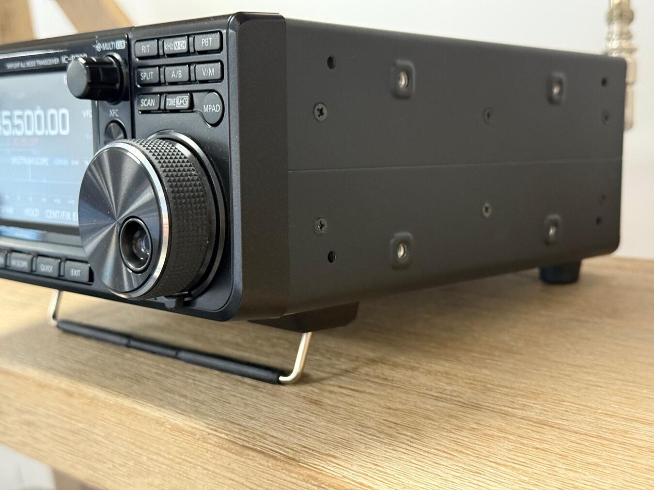 Second Hand Icom IC-9700 Dual Band VHF UHF Transceiver - Radioworld UK