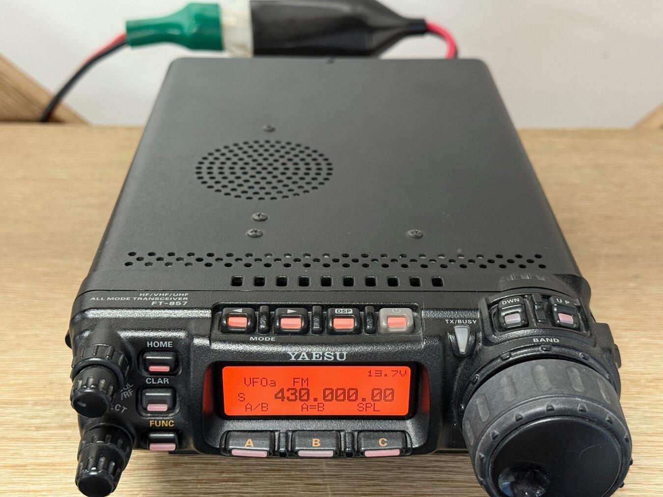 YAESU FT-857Dトランシーバー/Comet CB-980小型スピーカー YAESU FT-857Dトランシーバー/Comet CB-980小型スピーカー