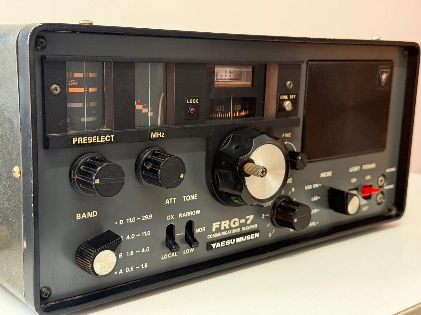 Rescue Rig Yaesu FRG‑7 HF Communications Receiver – Working, Needs TLC