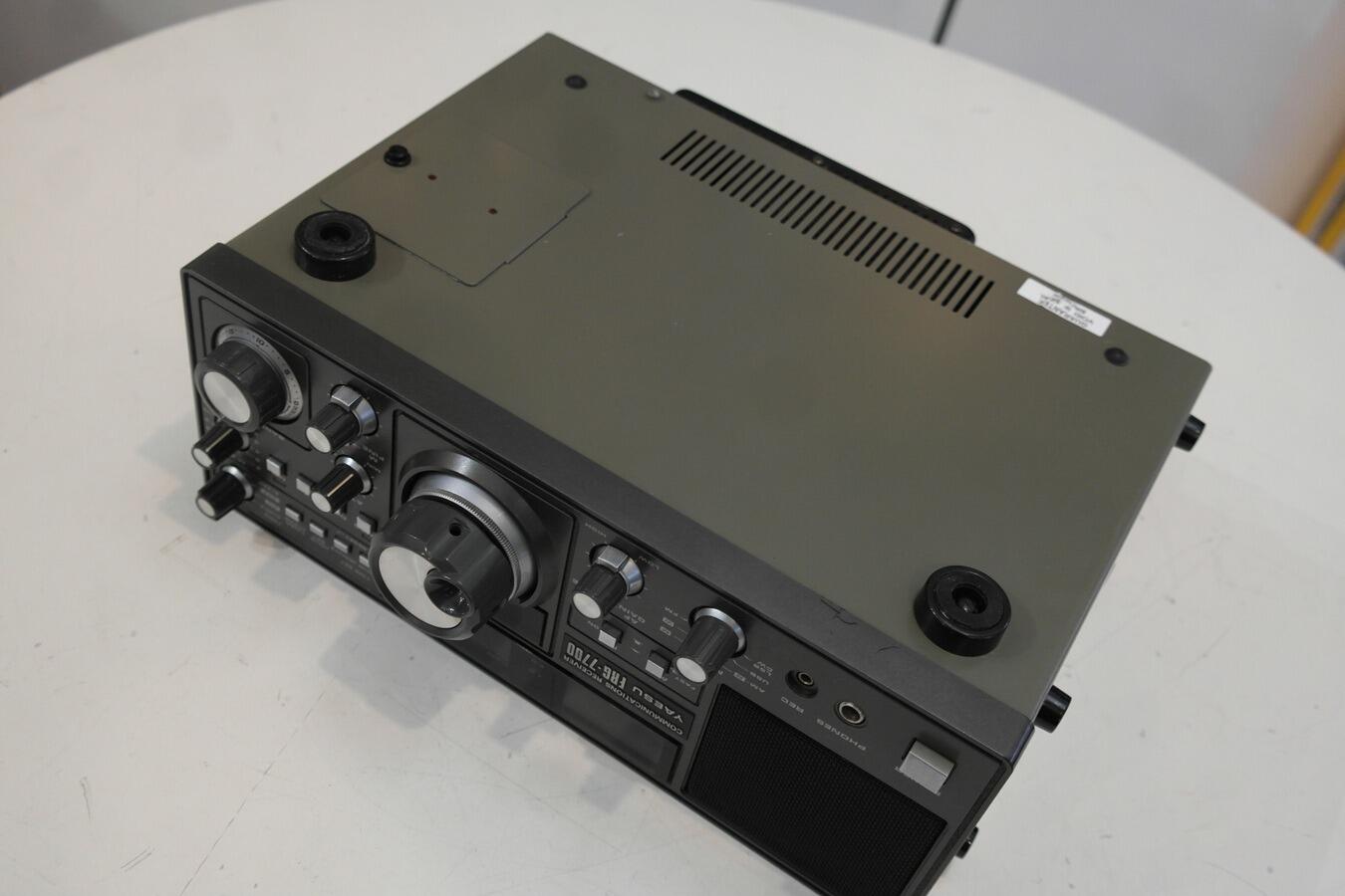 Second Hand Yaesu FRG-7700 HF Communications Receiver – Radioworld UK