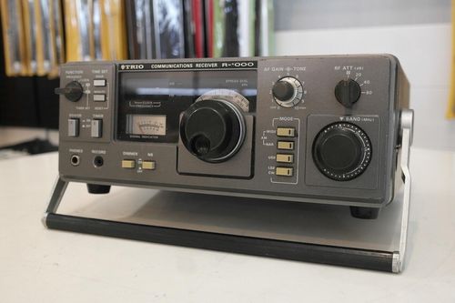 SOMMERKAMP VHF/UHF RECEIVER SRG 8600 DX (Yaesu FRG 9600) EUR 206,00 - DE