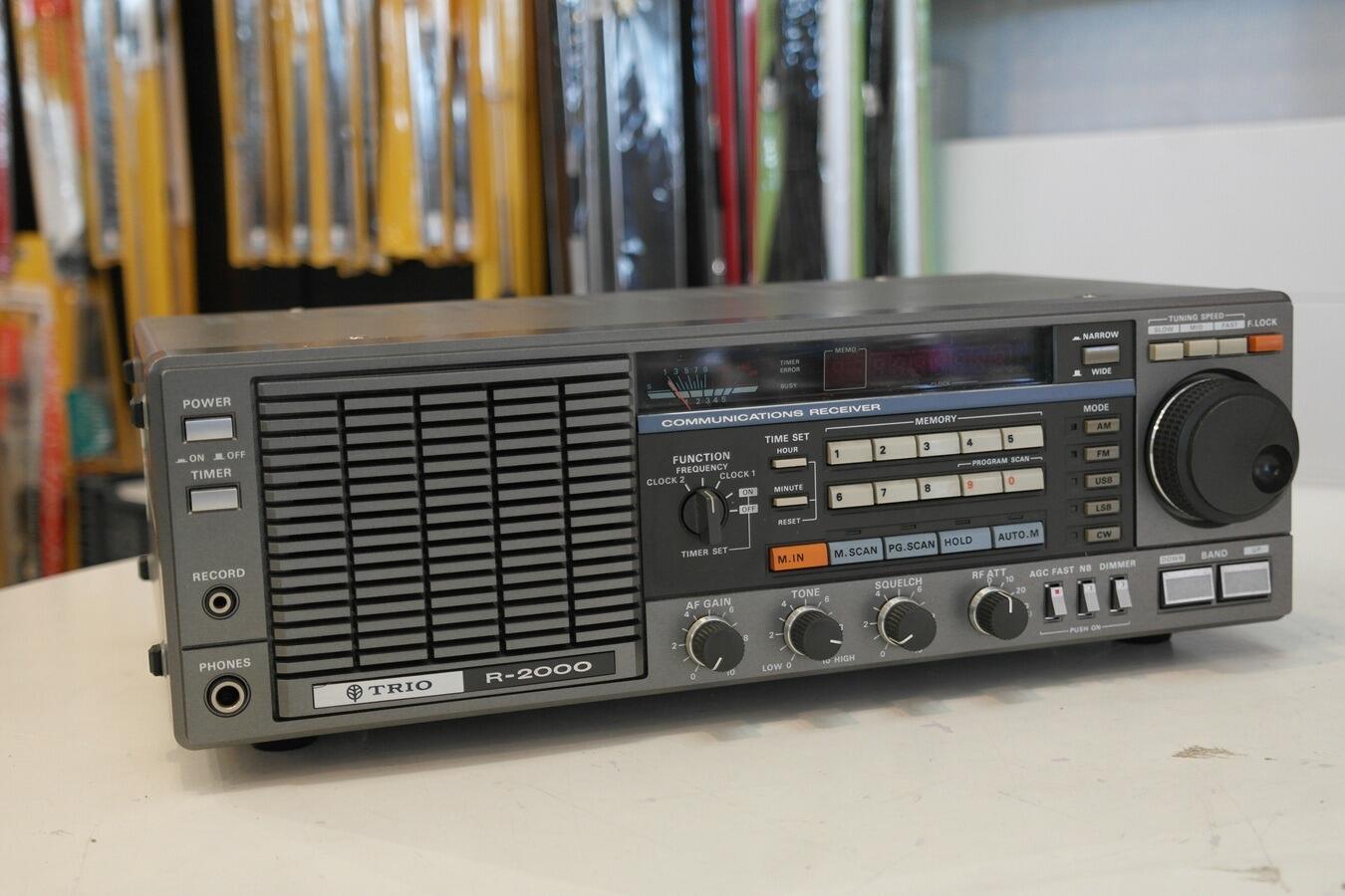 Second Hand Trio R-2000 HF Receiver – Classic Shortwave Receiver