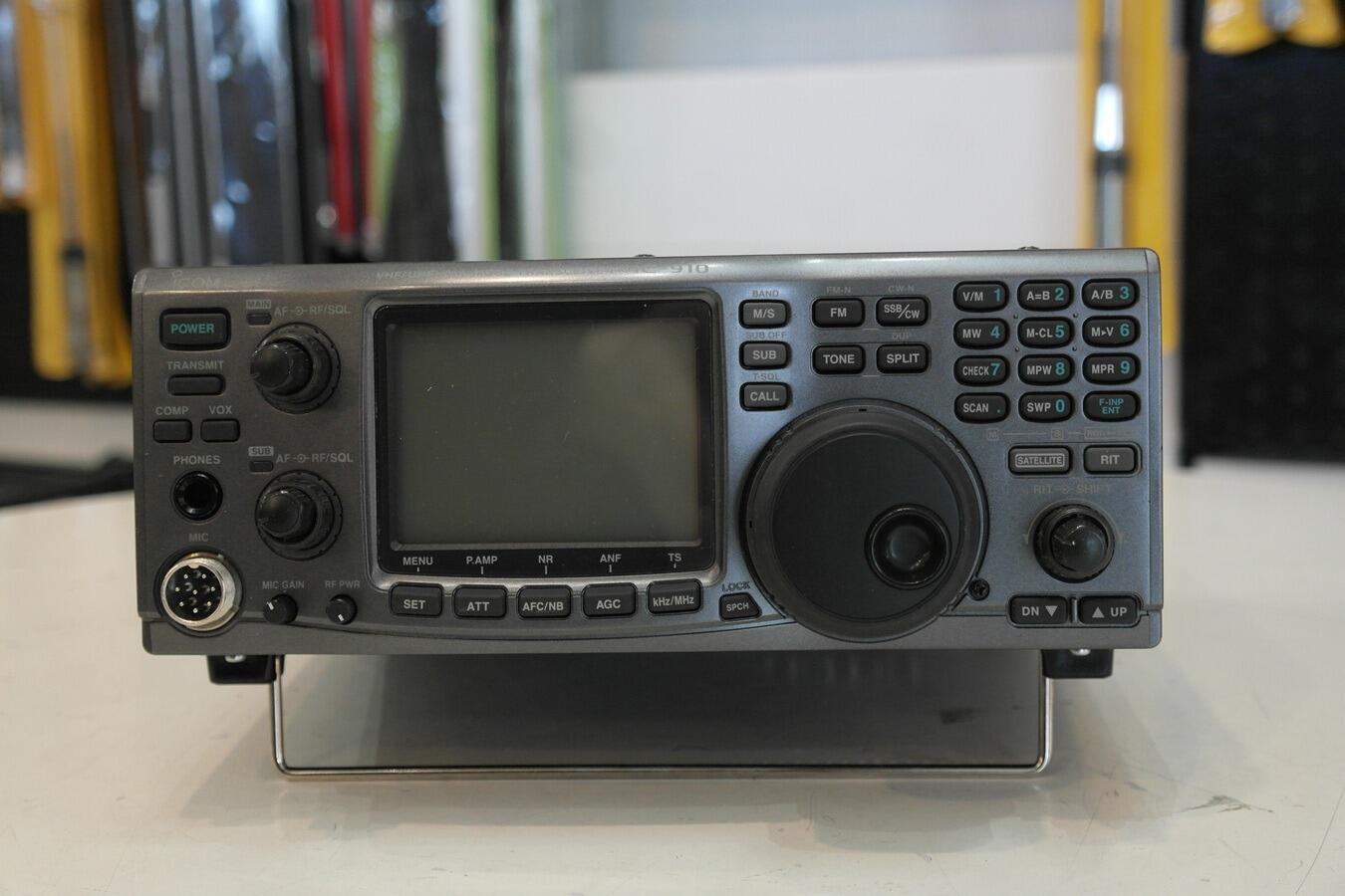 Second Hand Icom IC-910HX VHF/UHF All-Mode Transceiver – 100W