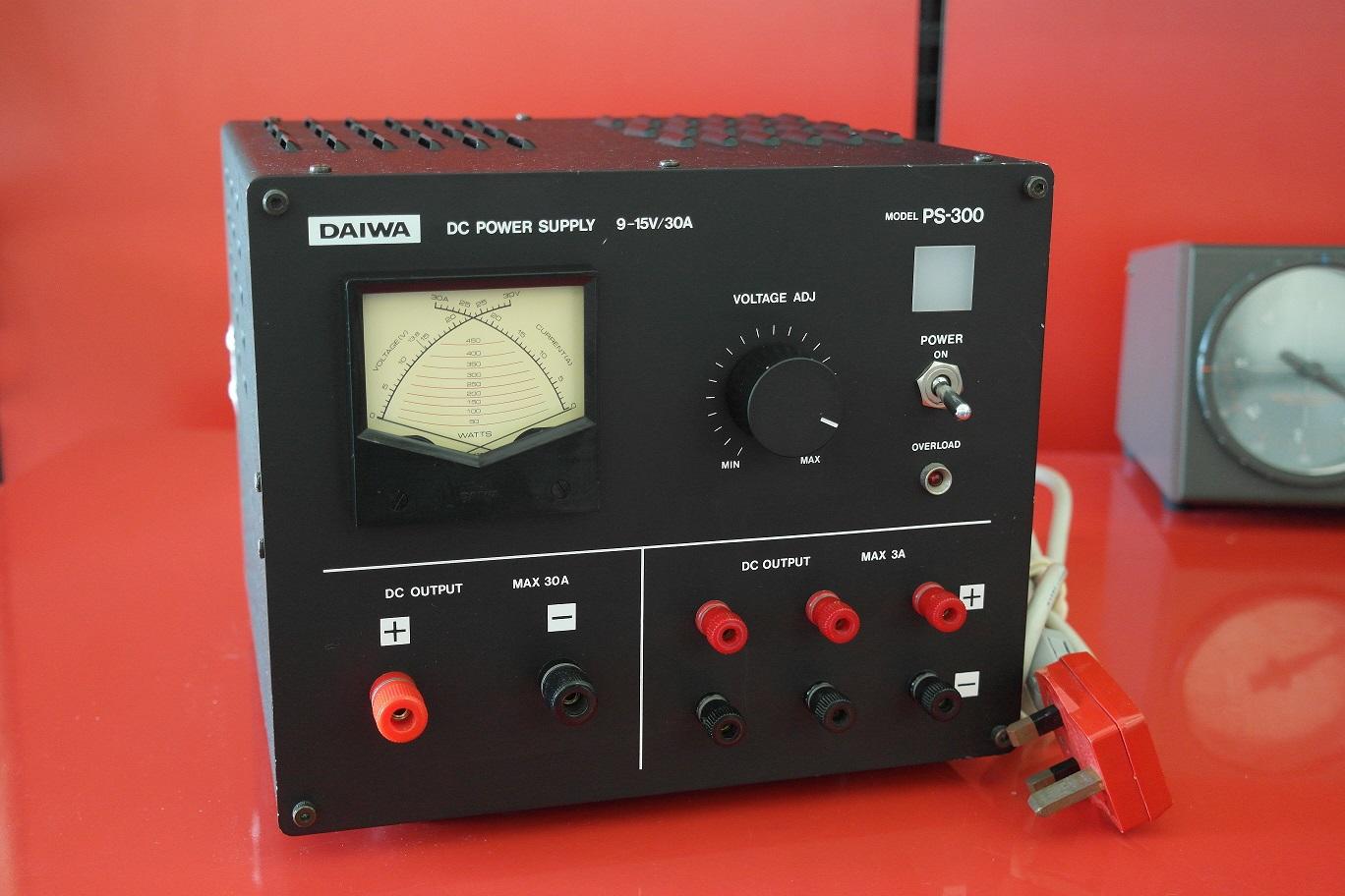 DAIWA     ps-300XⅡ RigPix Database - Power supplies - Daiwa PS-30XMII