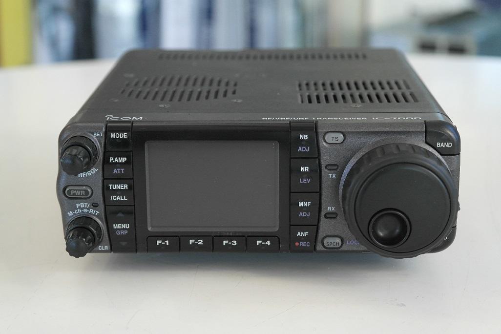 Second Hand Icom IC-7000 Multimode Multiband Mobile Transceiver 