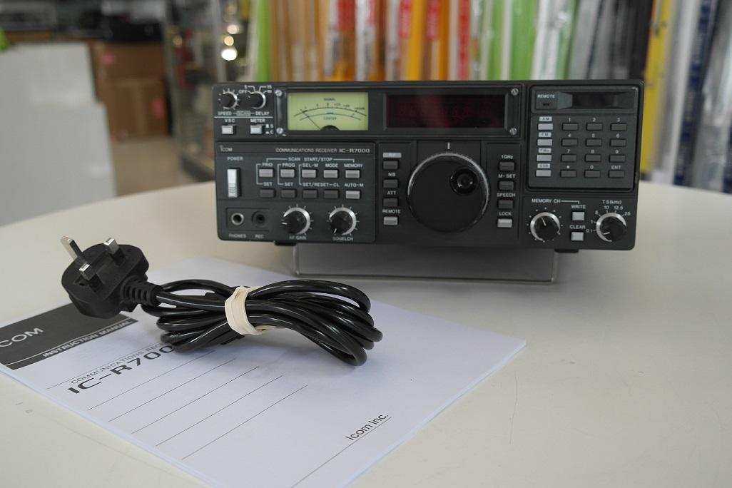 Second Hand Icom IC-R7000 VHF UHF Communications Receiver with HF Modification 1