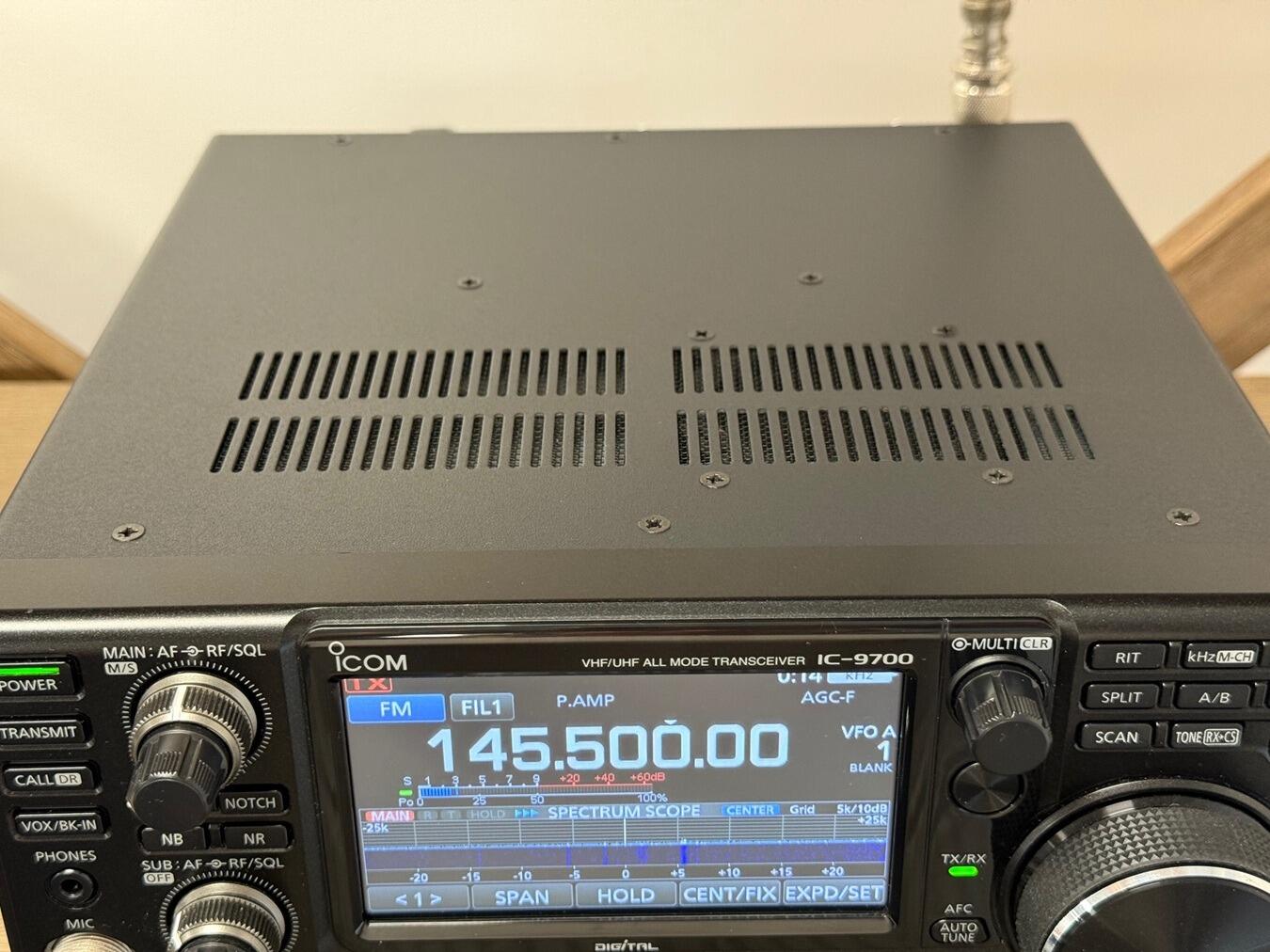 Second Hand Icom IC-9700 Dual Band VHF UHF Transceiver - Radioworld UK
