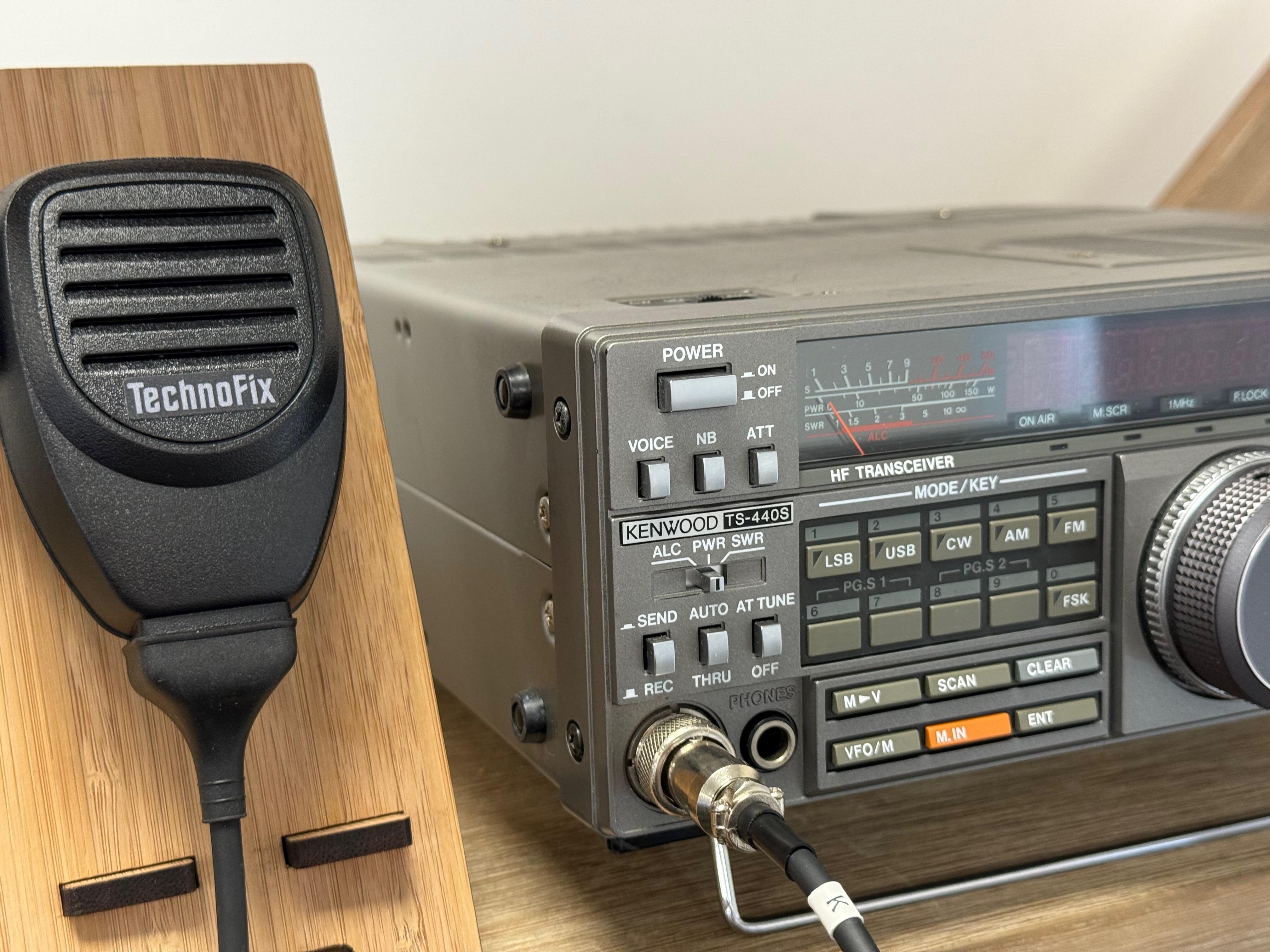 Second Hand Kenwood TS-440S HF Transceiver – Radioworld UK