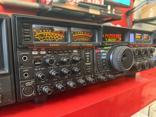 YAESU FTDX-10（used）　50W Yaesu FTDX-10 HF/50MHz 100-Channel 100W Ham Radio