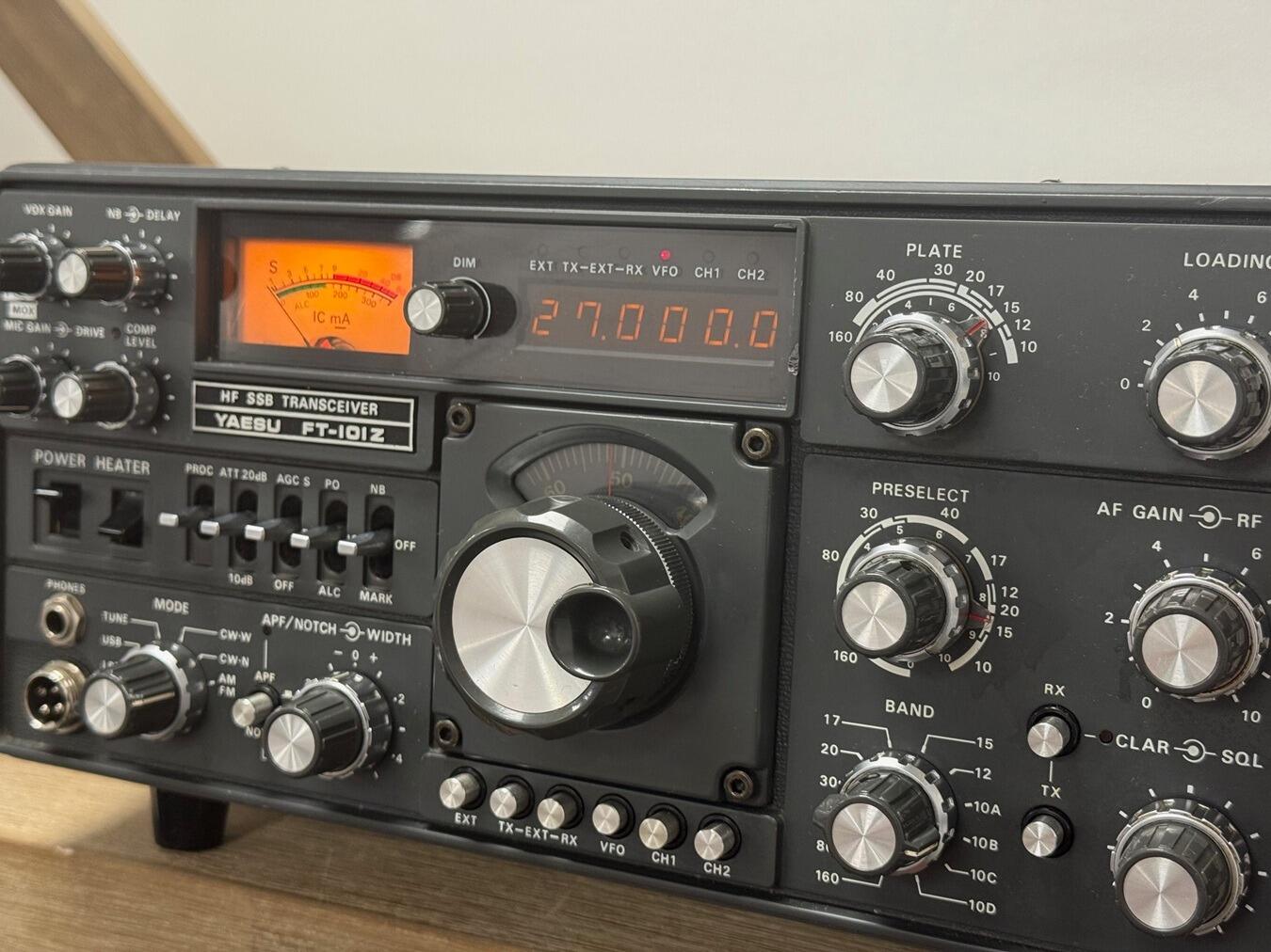 YAESU FT-101ZSD HF SSB トラシーバー YAESU FT-101ZSD HF SSB