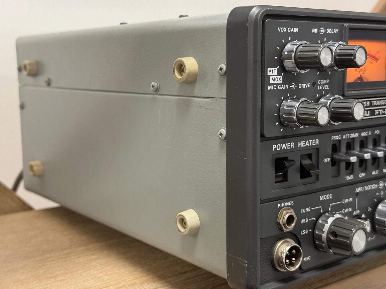 Second Hand Yaesu FT101ZD MKiii 3 HF Base Transceiver - Radioworld UK