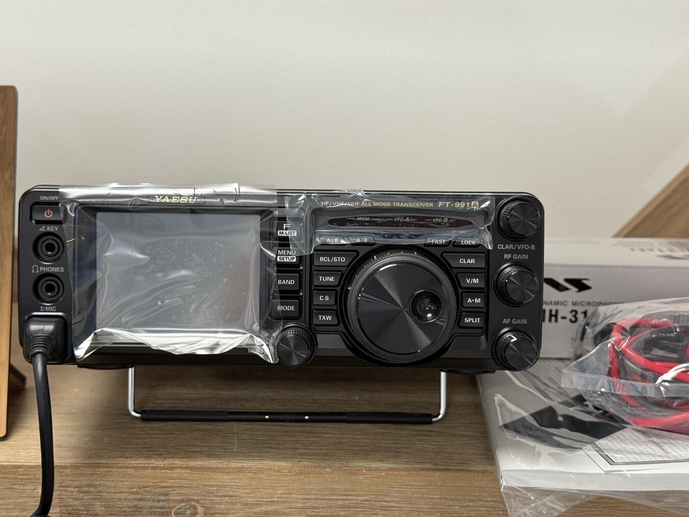 中古品　YAESU FT-991 HF/VHF/UHFトランシーバー FT-991A Transceptor HF/VHF/UHF Fixo (Analógico/Digital) *OFERTA