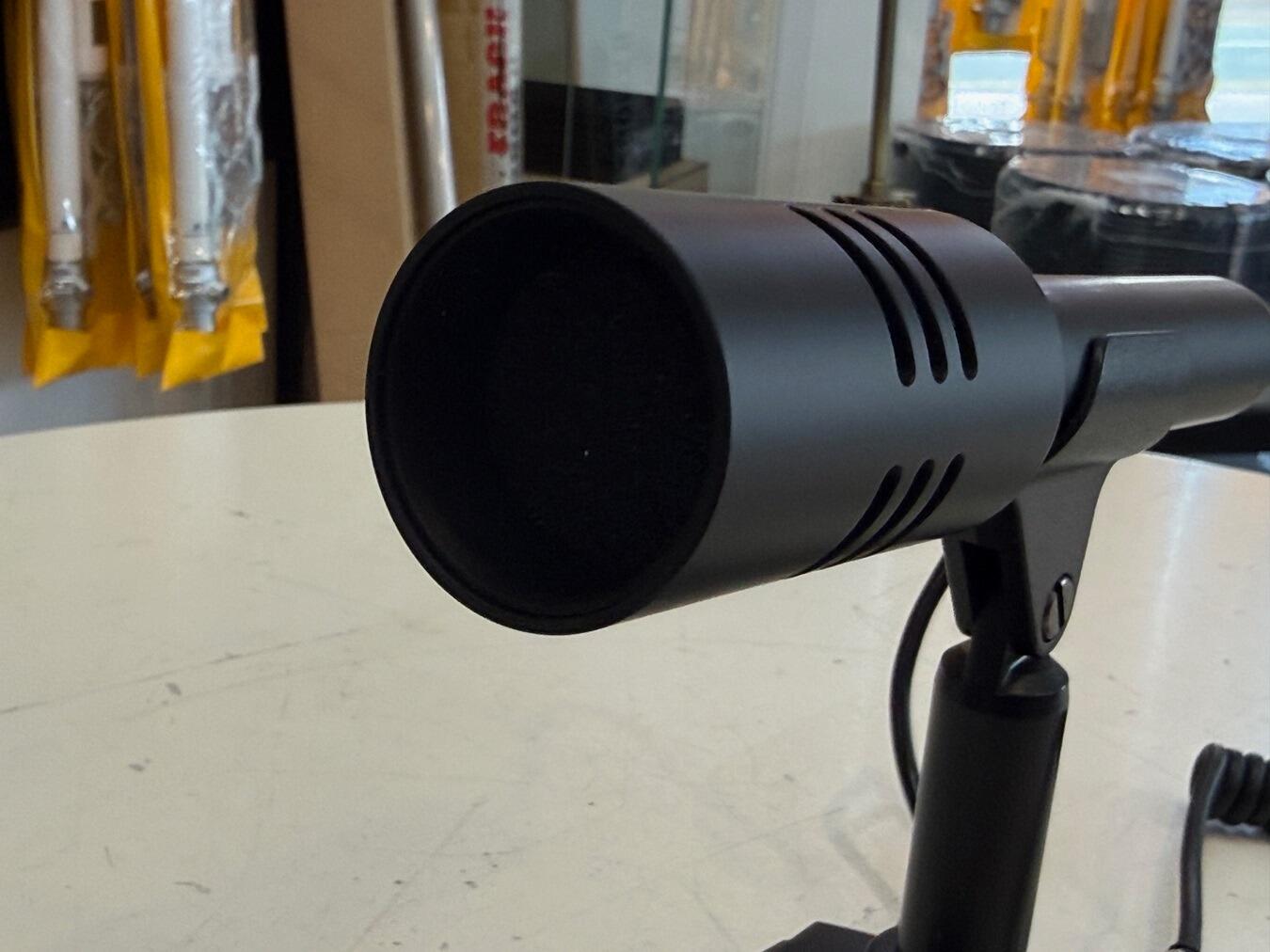 Second Hand Yaesu M-70 Desktop Microphone | Radioworld UK