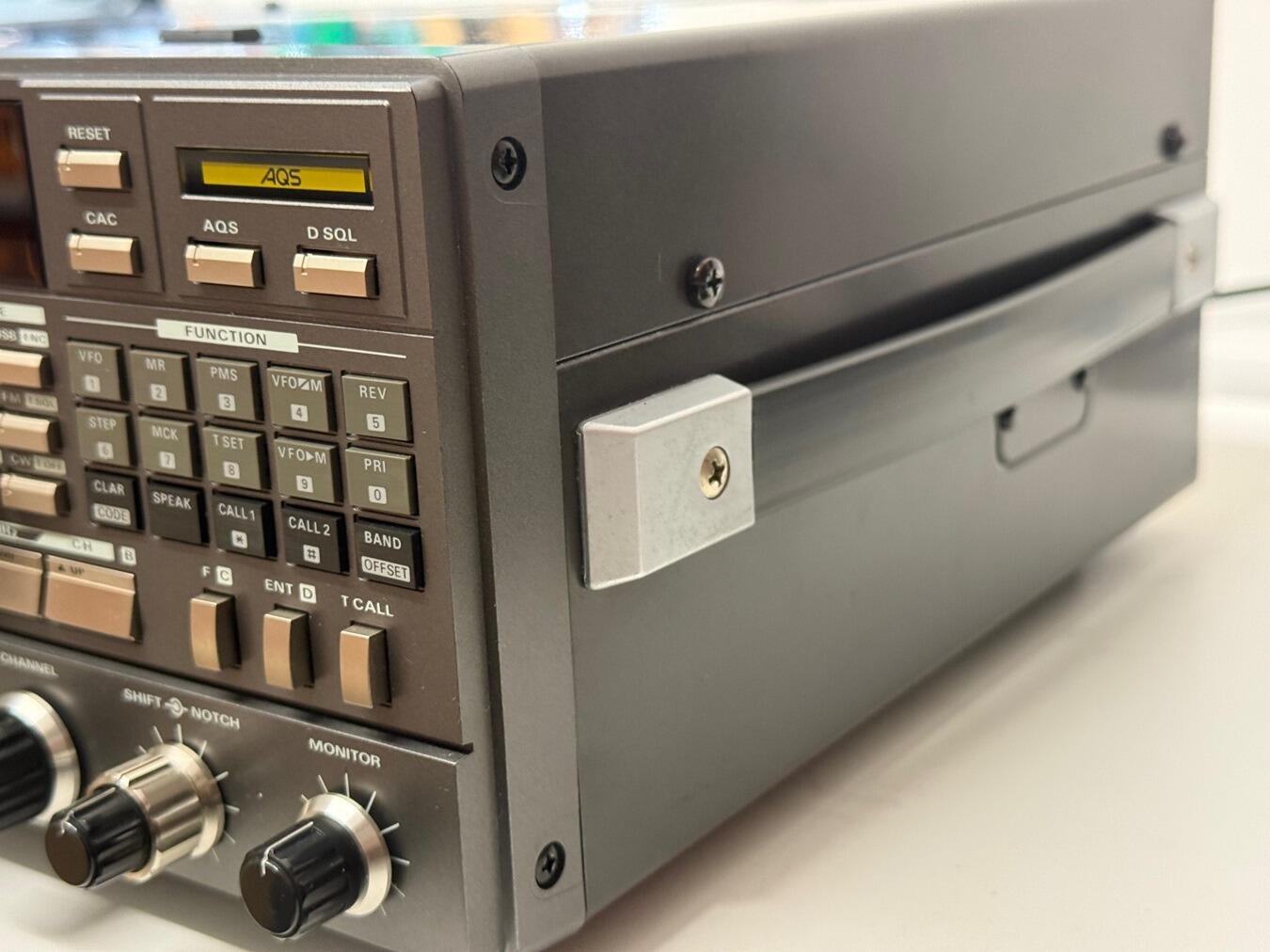 受信機 YAESU FT-736M sddefault.jpg