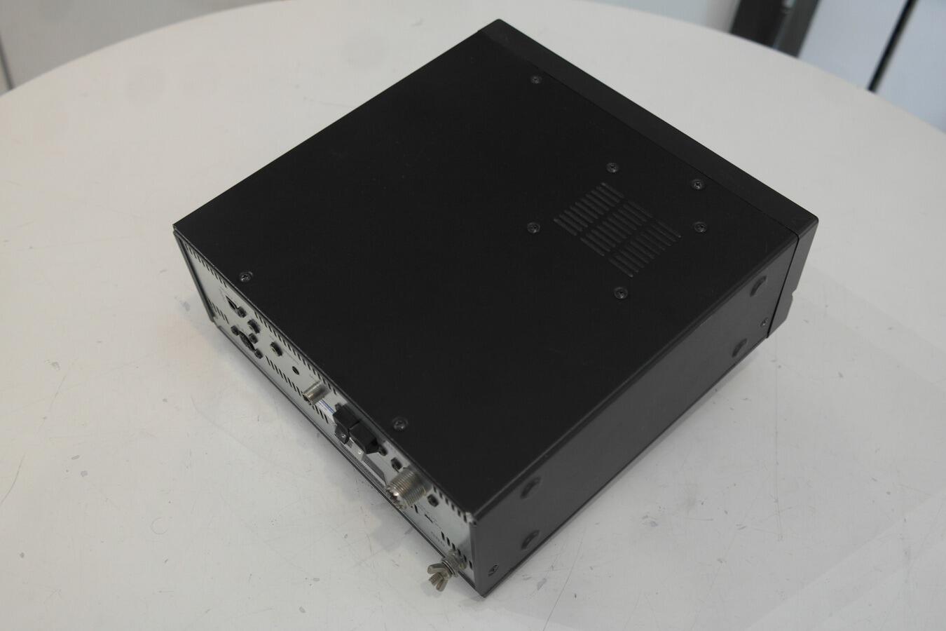 Yaesu FRG-100 used condition front panel and casing