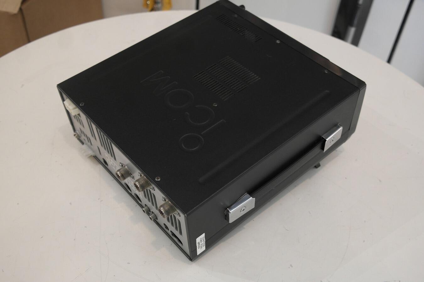 Second Hand Icom IC-7400 HF/6m/2m Transceiver – 100W All-Mode Base