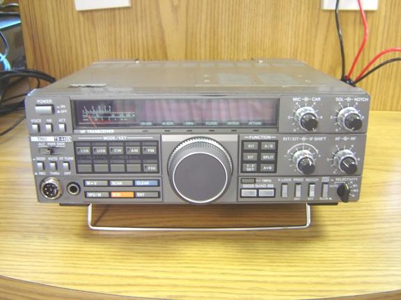 Second Hand TS-440SAT built in atu - radioworld