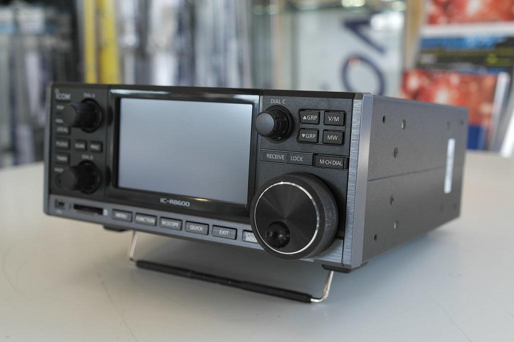 Second Hand Icom IC-R8600 HF VHF UHF SDR Digital Receiver Scanner 4
